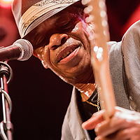 Dateiname=393A4621.jpg
Dateigröße=25279KB
Abmessungen: 4480x6720
hinzugefügt am: 20. März 2017 393A4621.jpg