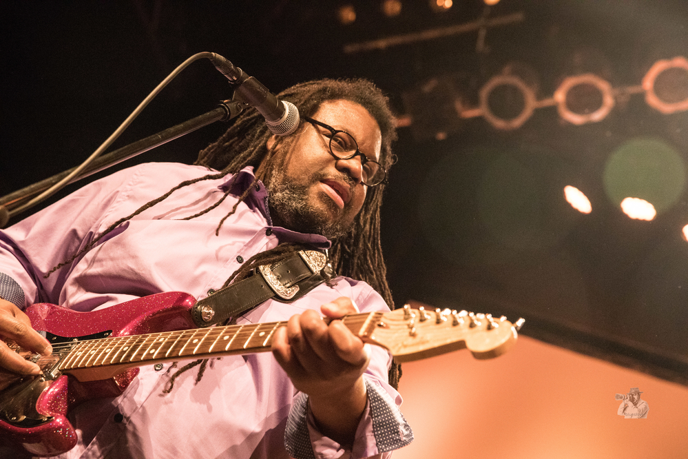  Khalif Wailin Walter,  
