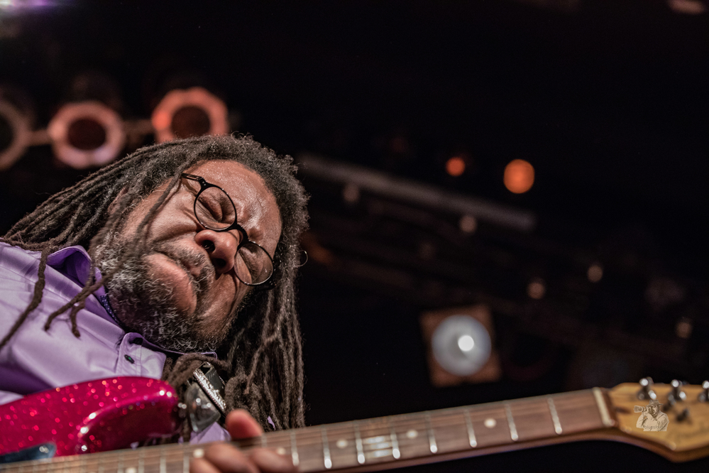  Khalif Wailin Walter,  
