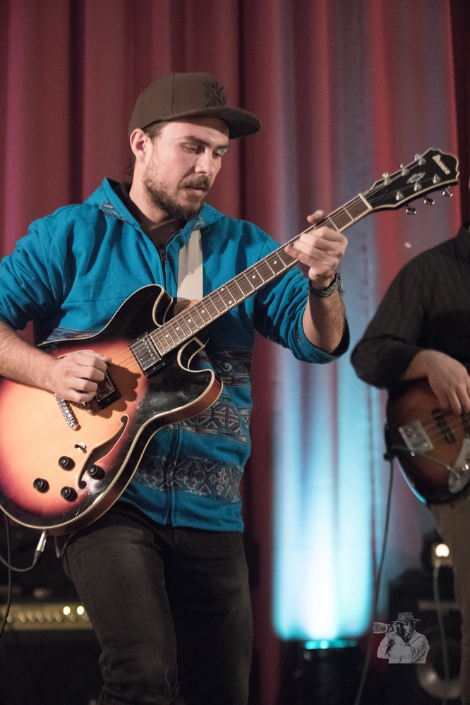  Hithat,  Lum Tashi,  Luan Tashi, 
