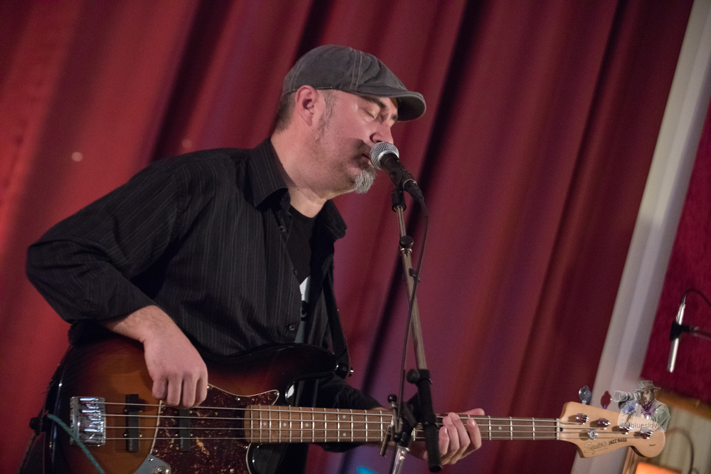  Hithat,  Luan Tashi, 
