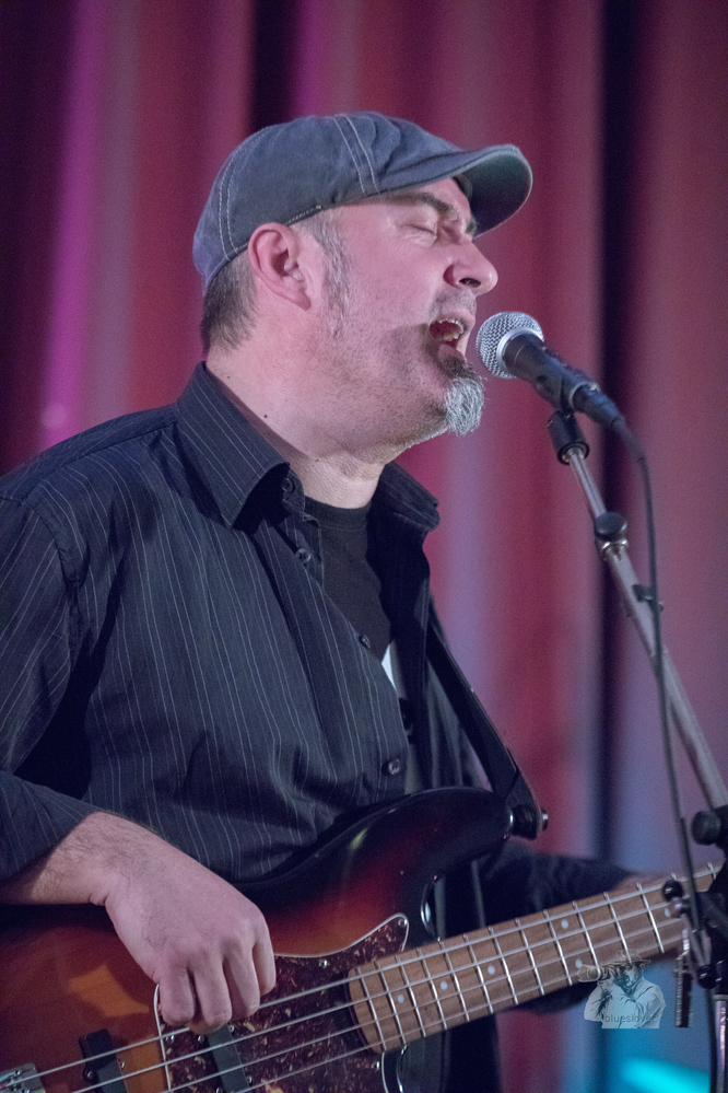  Hithat,  Luan Tashi, 
