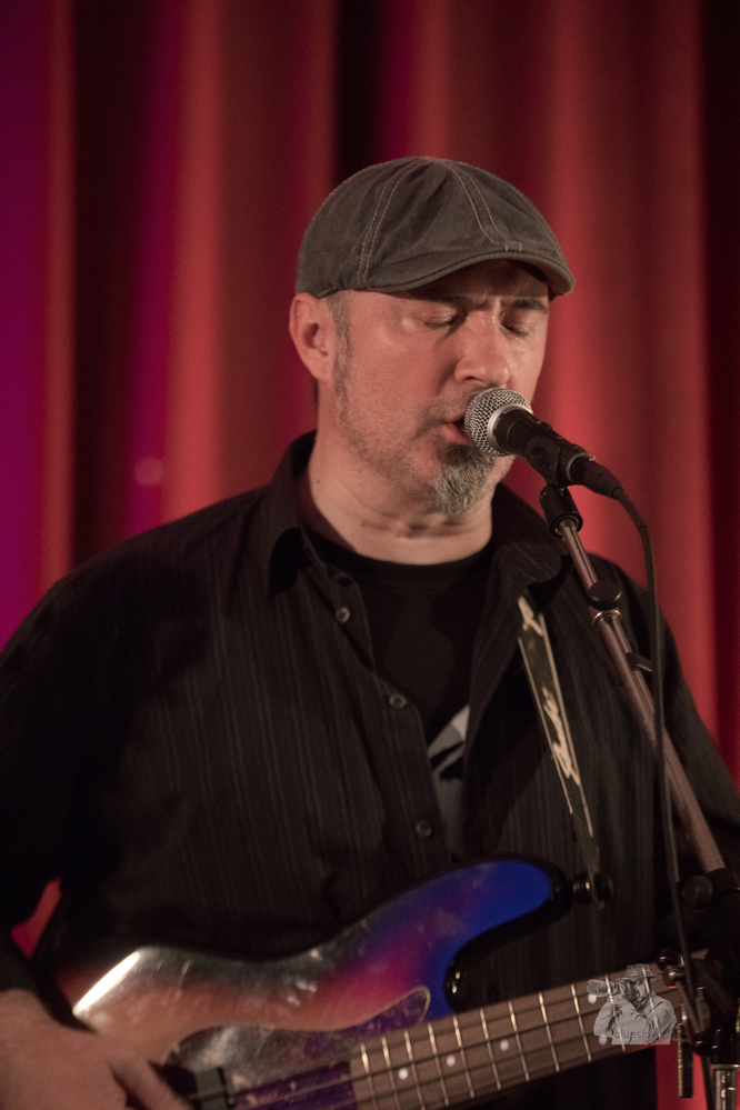  Hithat,  Luan Tashi, 
