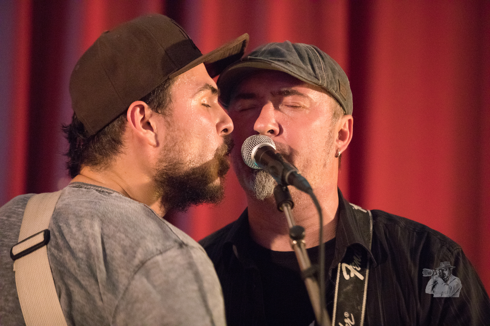  Luan Tashi,  Hithat,  Lum Tashi, 
