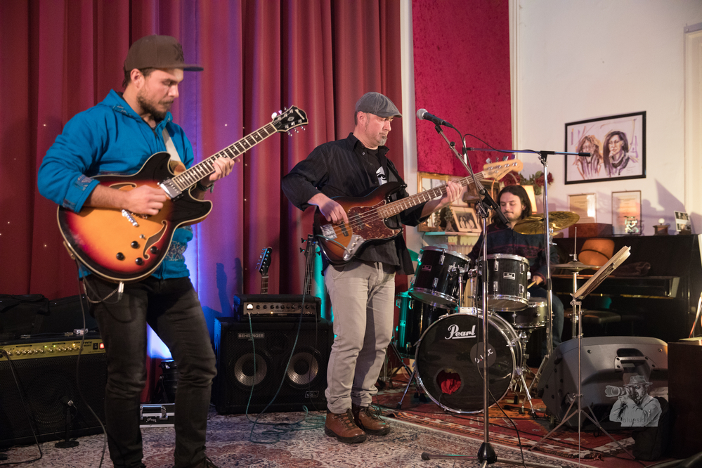 Hithat , Lum Tashi,  Luan Tashi,  Drin Tashi, 
