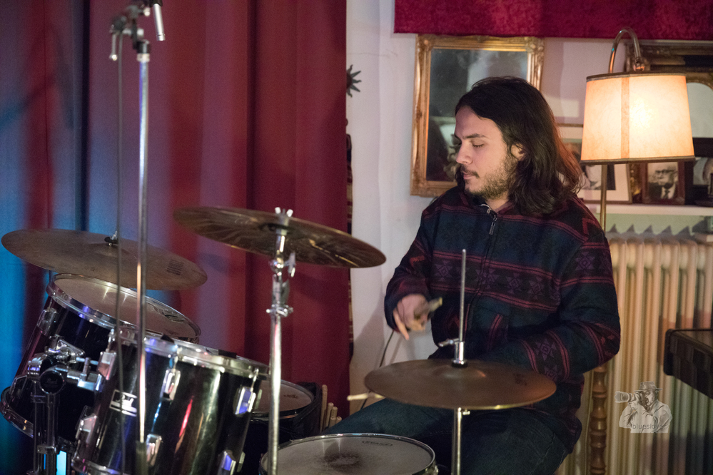 Hithat , Drin Tashi, 
