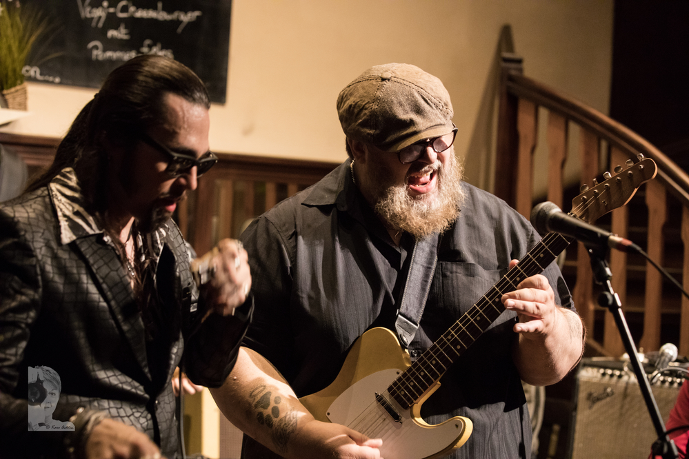 Dennis Gruenling,  Nick Moss
