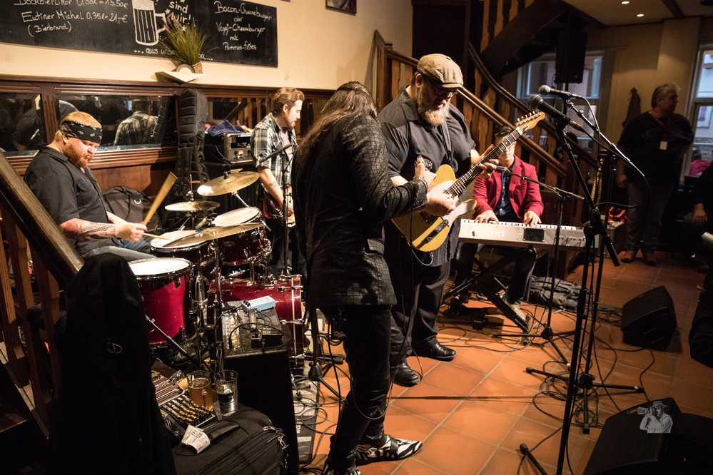 Patrick Seals,  Nick Fane,  Dennis Gruenling,  Nick Moss,  Taylor Streiff
