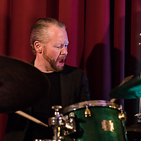 Dateiname=1X3A0333.jpg
Dateigröße=5459KB
Abmessungen: 5364x3793
hinzugefügt am: 20. März 2017 1X3A0333.jpg