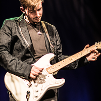 Dateiname=393A6503.jpg
Dateigröße=12640KB
Abmessungen: 4480x6720
hinzugefügt am: 14. April 2017 393A6503.jpg