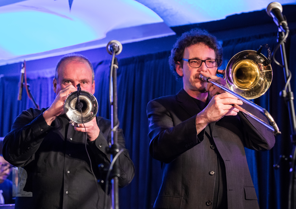 Gary Winters,  Dieter Kuhlmann
