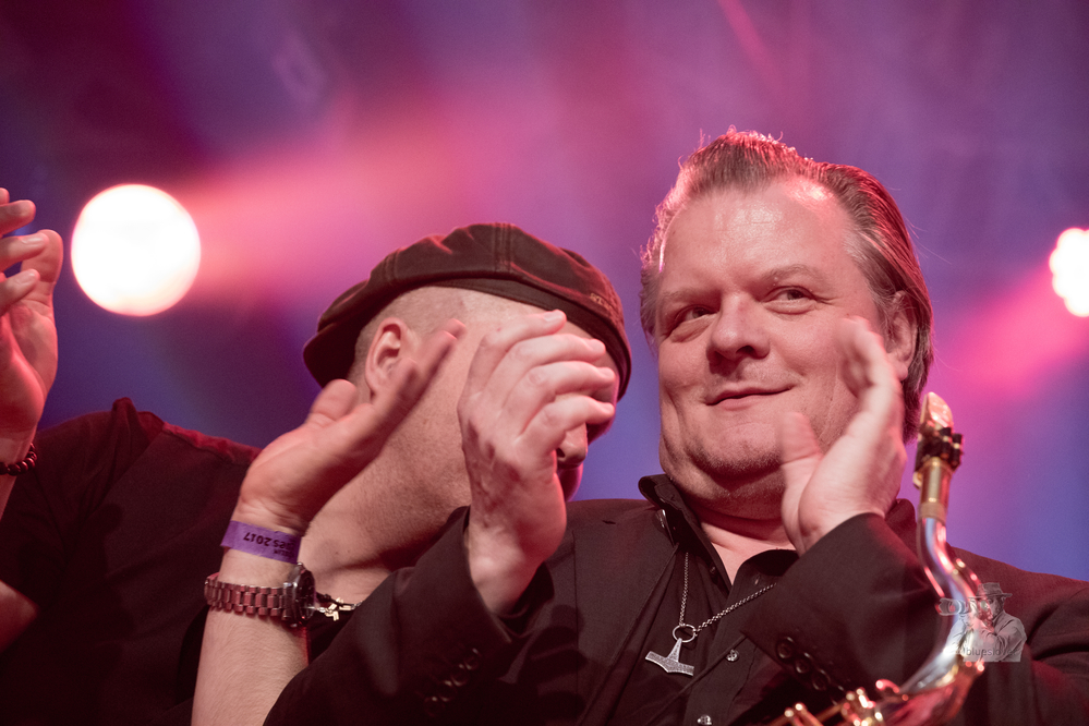 Peter Kehl ,  Hans Nybo 
