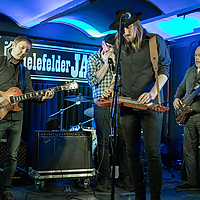 Dateiname=2R5A7994.jpg
Dateigröße=21477KB
Abmessungen: 6720x4480
hinzugefügt am: 21. Februar 2018 2R5A7994.jpg