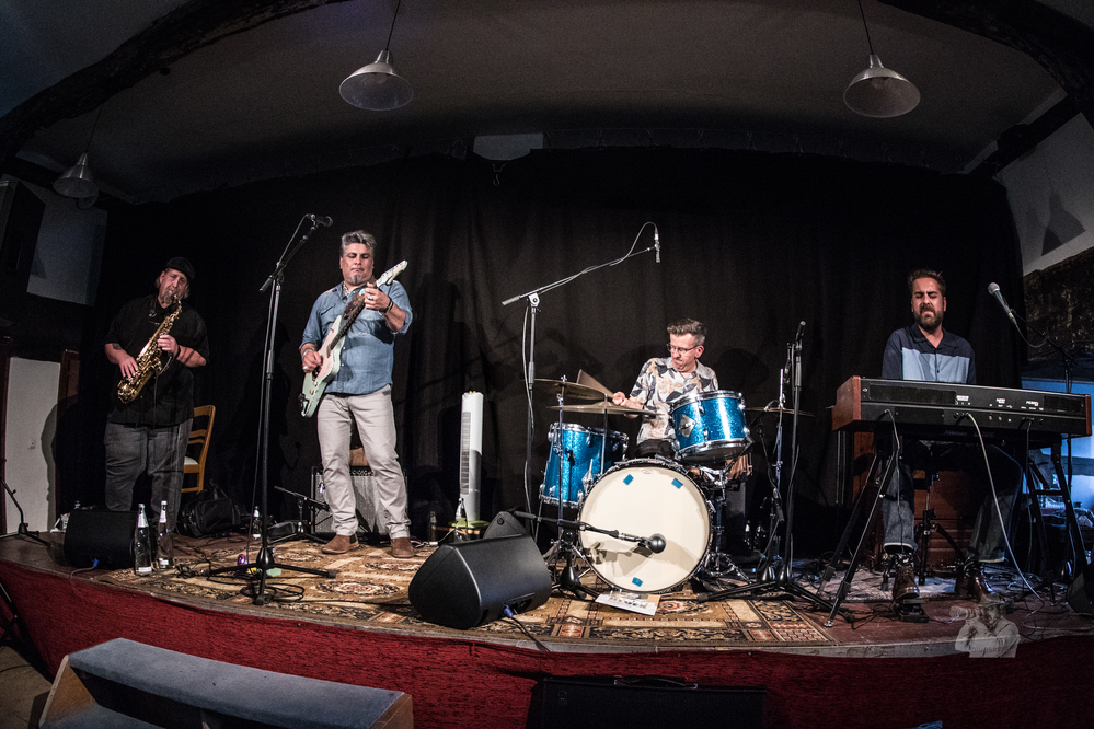 Eric Demmer, Jonn Del Toro Richardson, Pascal Delmas, 
