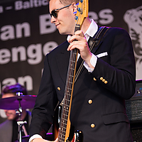 Dateiname=1X3A3041.JPG
Dateigröße=10650KB
Abmessungen: 3978x6365
hinzugefügt am: 19. September 2019 1X3A3041.JPG