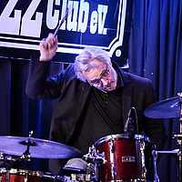 Dateiname=1X3A8824.jpg
Dateigröße=16611KB
Abmessungen: 5711x4038
hinzugefügt am: 04. Februar 2019 1X3A8824.jpg