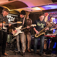 Dateiname=1X3A3588.jpg
Dateigröße=17264KB
Abmessungen: 6106x3816
hinzugefügt am: 17. Februar 2020 1X3A3588.jpg