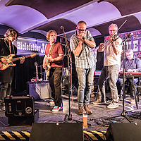 Dateiname=393A8118.jpg
Dateigröße=22404KB
Abmessungen: 6720x4480
hinzugefügt am: 22. April 2019 393A8118.jpg