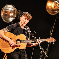 Dateiname=393A8361.jpg
Dateigröße=22962KB
Abmessungen: 6720x4480
hinzugefügt am: 13. April 2023 393A8361.jpg