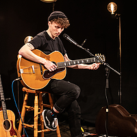 Dateiname=393A8370.jpg
Dateigröße=15978KB
Abmessungen: 4480x6720
hinzugefügt am: 13. April 2023 393A8370.jpg